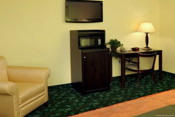 Executive Inn Park Avenue Hotel (Leonardtown)